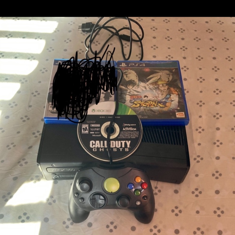 Xbox 360 + 2 Games Included & Xbox 360 Controller✅